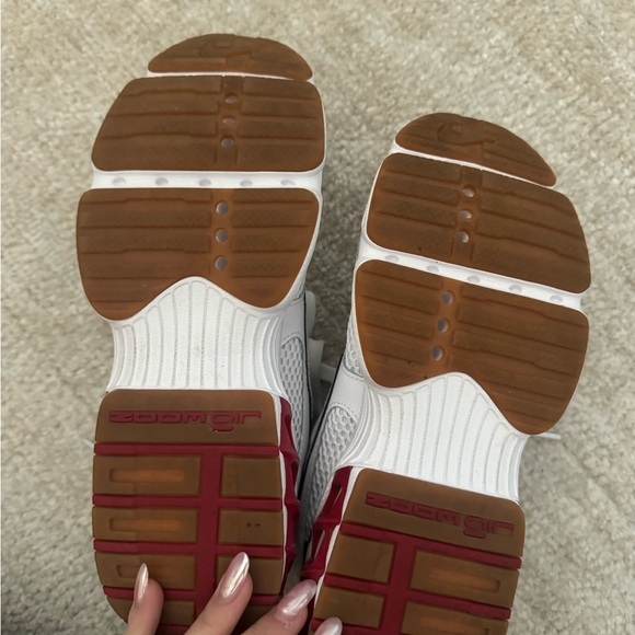 Nike sneakers - Picture 3 of 5